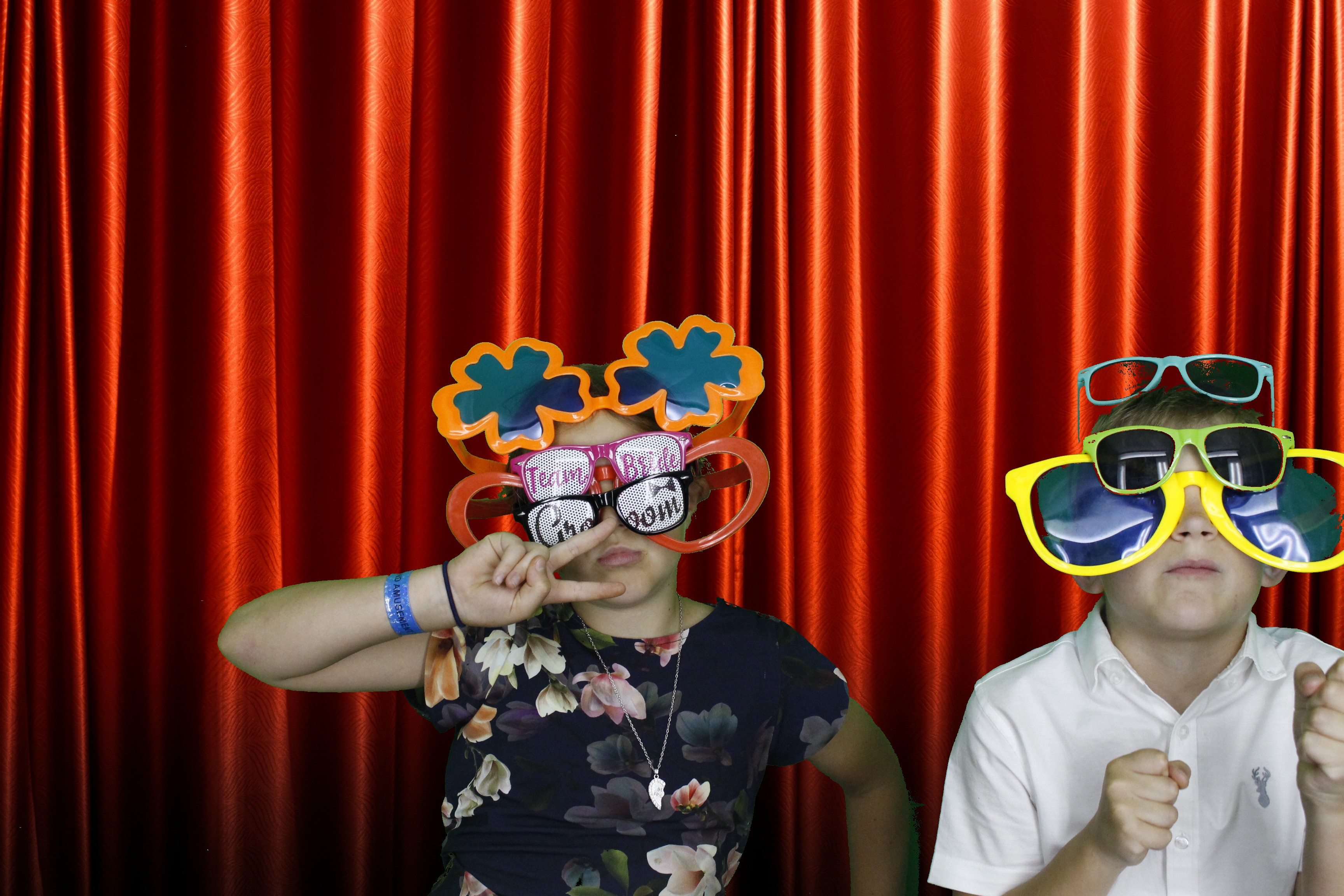 Stephanie & Martins Wedding | View more photos from the event at gallery.myphotoboothexperience.co.uk/u/MyPhotoBoothExperienceLtd/Stephanie-Martins-Wedding